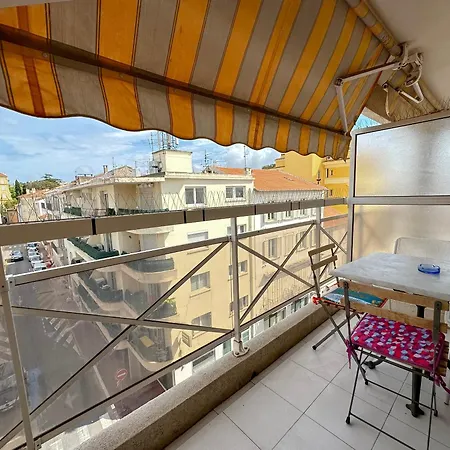 Lägenhet Charming In 10-min To