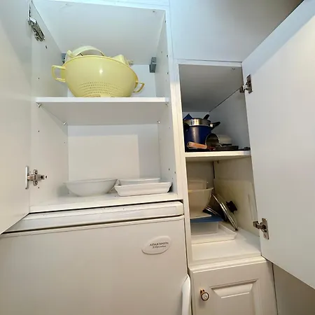 Charming In 10-min To