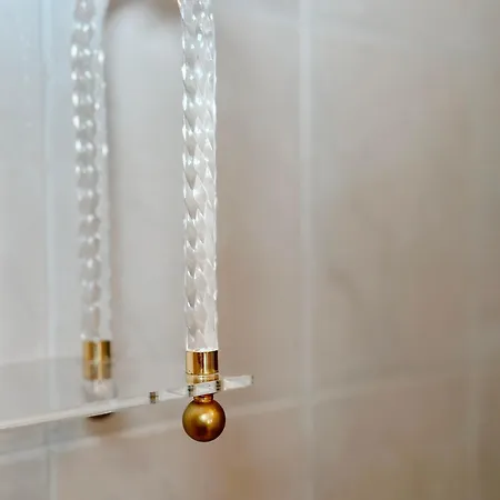 Charming In 10-min To Lägenhet