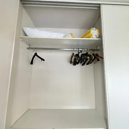 Charming In 10-min To Lägenhet *