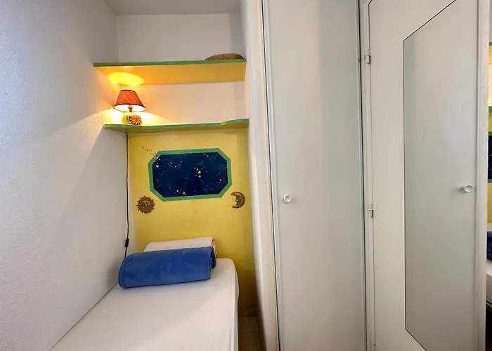 Charming In 10-min To